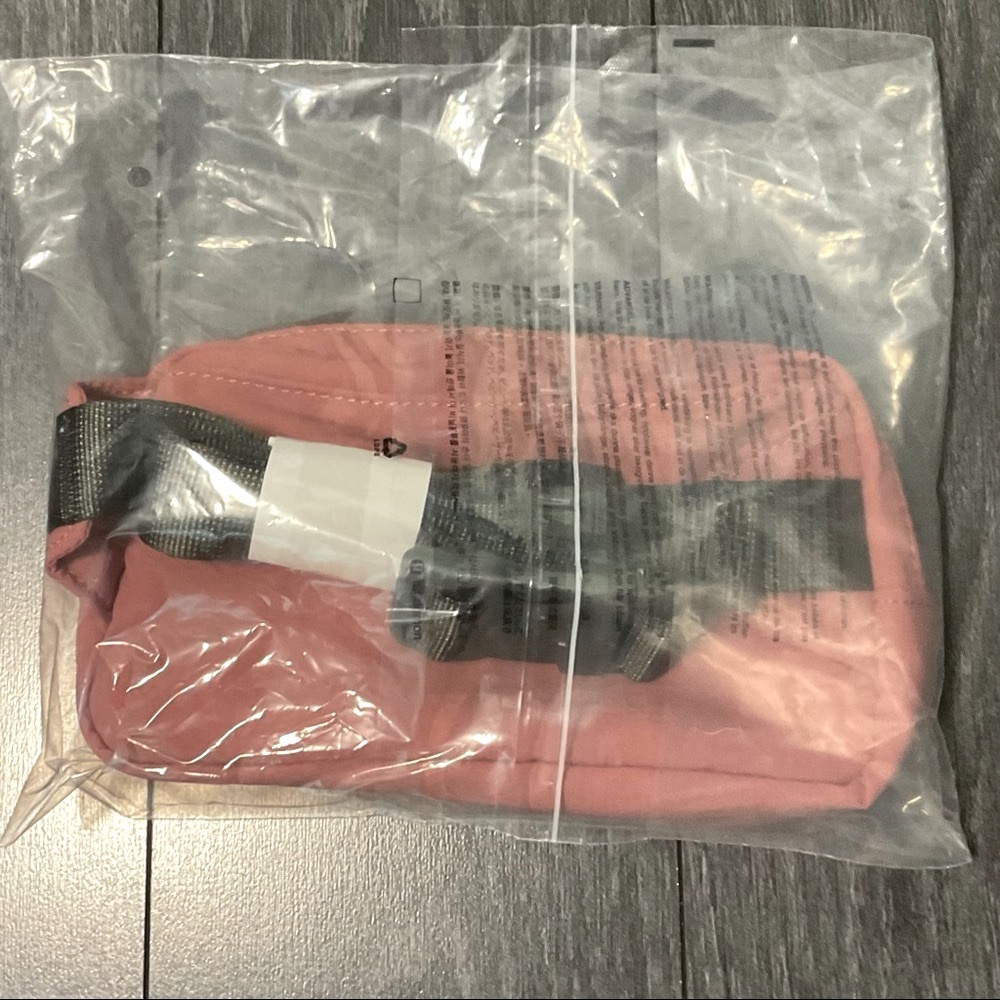Lululemon Mini Belt Bag Brier Rose Fanny Pack NWT Sealed Package - Picture 8 of 9